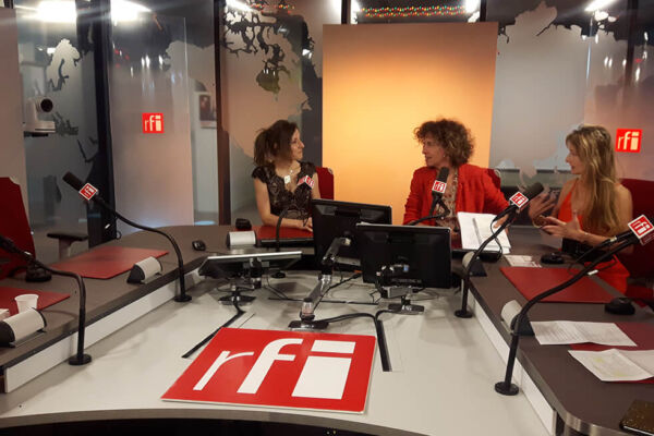 Christine Moussot, auteure, interviewée dans 7 milliards de voisins sur RFI par Emmanuelle Bastide